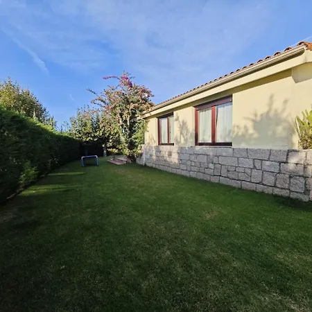 Playa America Casa Con Piscina Holiday home