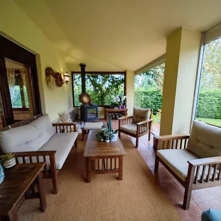 Playa America Casa Con Piscina Holiday home *