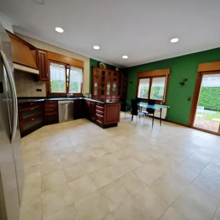 Playa America Casa Con Piscina Holiday home *